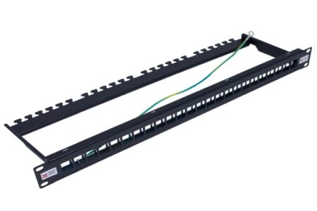 Connectix Black (009-010-010-00)24-Port CAT6a Shielded Patch Panel